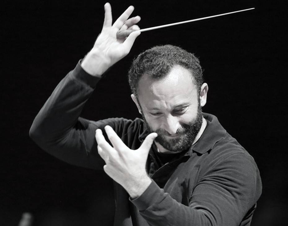 Kirill Petrenko, de gevierde chef-dirigent van de Berliner Philharmoniker, komt tien jaar na zijn debuut bij het Concertgebouworkest eindelijk weer naar Amsterdam!