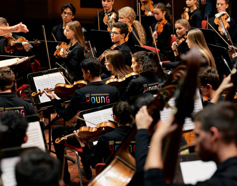 Young, the youth orchestra of the Concertgebouw Orchestra, is proving to be a great springboard for future talent. Former participants Francisca Galante Vaz and Felipe Manzano are part of the orchestra’s Academy this season. The viola players share their experiences.