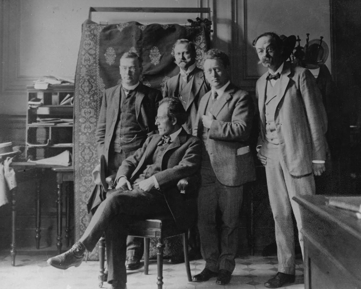 A gathering at the Concertgebouw in 1909: (from left to right) Cornelis Dopper, Gustav Mahler, H. Freijer, Willem Mengelberg and Alphons Diepenbrock 