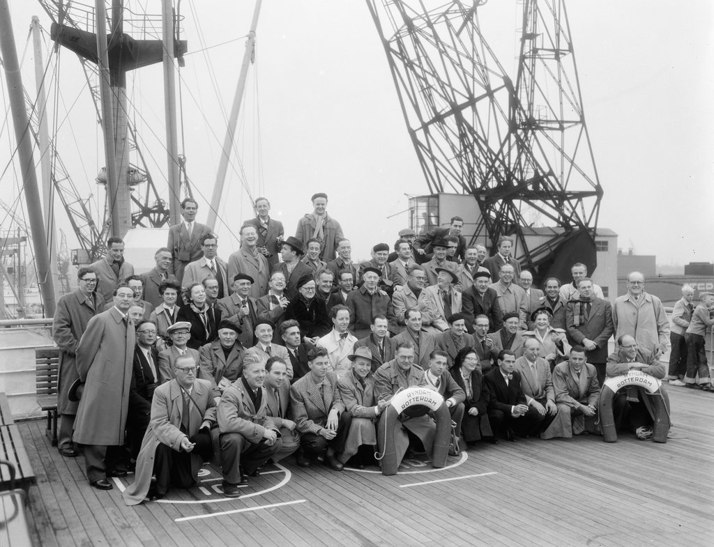 1954 - Het Concertgebouworkest klaar voor vertrek naar Amerika