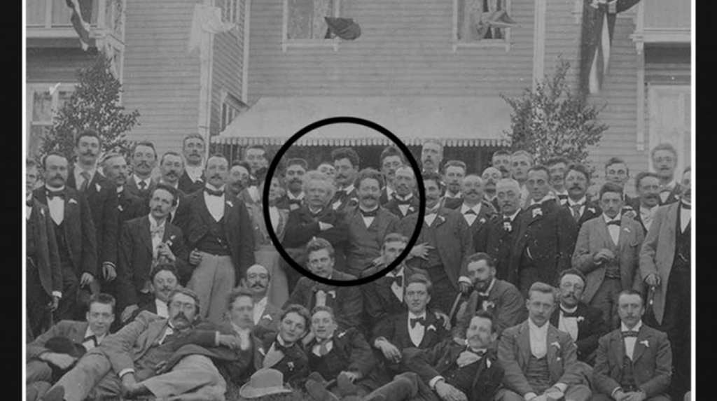 1898 - Edvard Grieg en Willem Mengelberg poseren naast elkaar