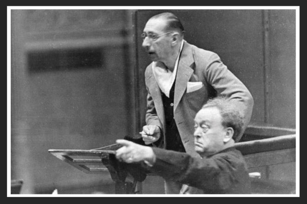 1937 - Willem Mengelberg en Igor Stravinsky tijdens een repetitie met het Concertgebouworkest