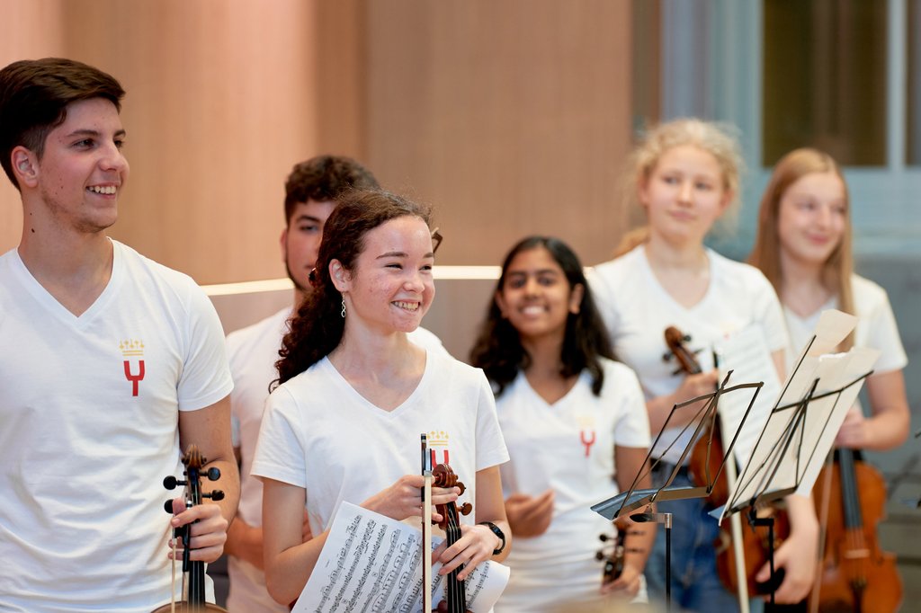 Deelnemers van Young tijdens een Masterclass in de Amsterdamzaal van het RCO House (2019)